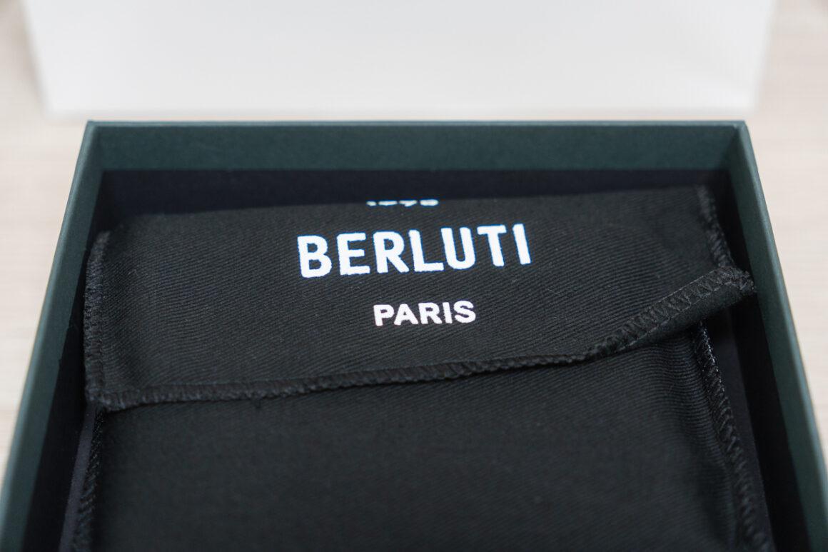 벨루티 마코레 익스클루시브 반지갑 03