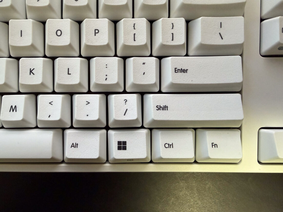 리얼포스 R4 텐키리스 화이트 09