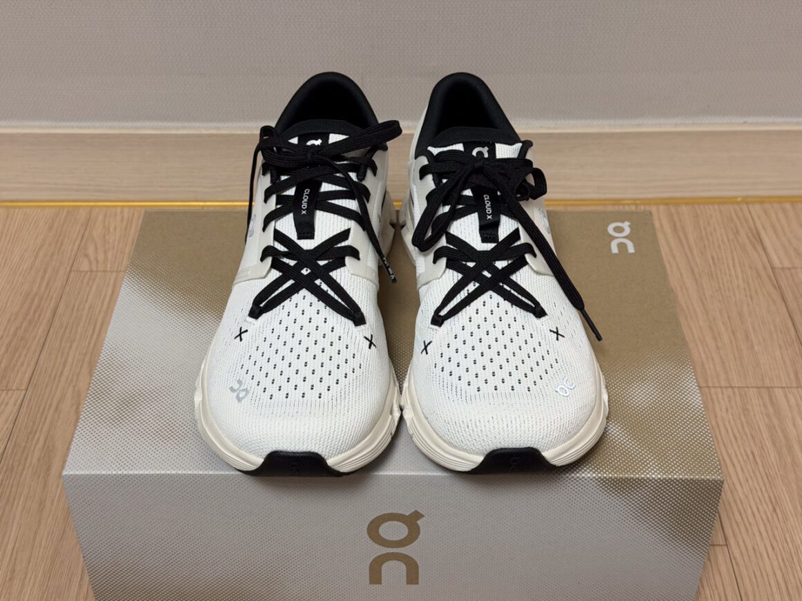 온러닝 Cloud X4 트레니이닝화 02